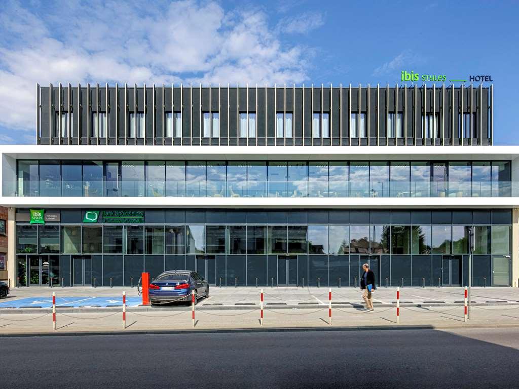 Ibis Styles Tomaszów Lubelski מראה חיצוני תמונה